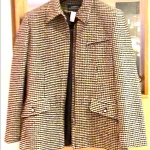 Lauren vintage houndstooth riding style jacket.